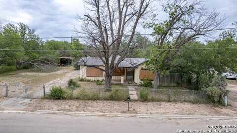 256 Shook, Uvalde, TX 78801