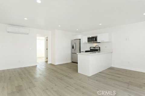 6745 Laurel Canyon Boulevard, North Hollywood, CA 91606