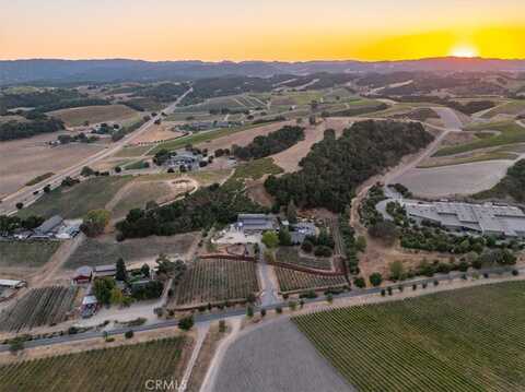 2925 Anderson Road, Paso Robles, CA 93446