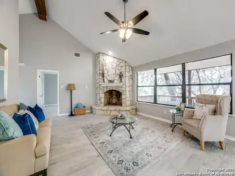 2580 goat hill, Lakehills, TX 78063