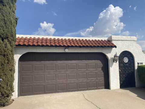 320 THUNDERBIRD Drive, El Paso, TX 79912