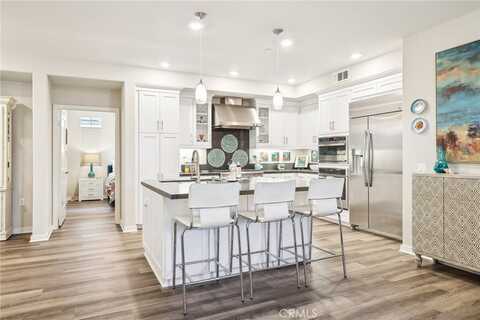 253 Carlow, Irvine, CA 92618