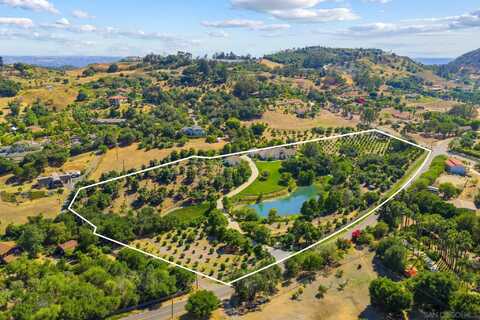 546 Morro Hills Rd., Fallbrook, CA 92028