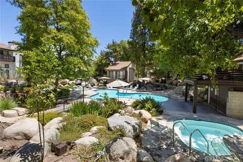 21535 Erwin Street, Woodland Hills, CA 91367