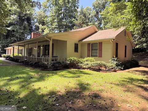 5040 Nichols, Flowery Branch, GA 30542
