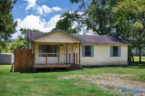 462 Section Line Road, Gurley, AL 35748
