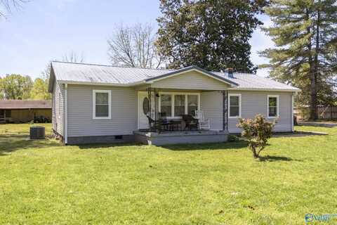7826 County Road 42, Fackler, AL 35746