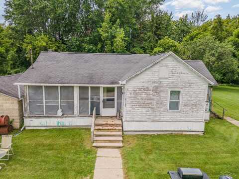 120 S Miami, Saint Charles, MI 48655