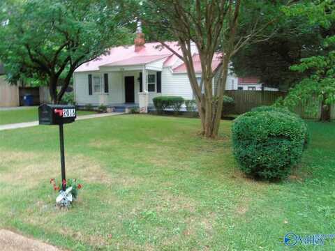 2016 Vanderbilt Drive SE, Huntsville, AL 35801