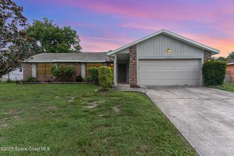 1337 Pakenham Street NW, Palm Bay, FL 32907
