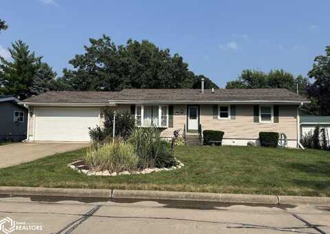 114 Centennial Drive, Mediapolis, IA 52637