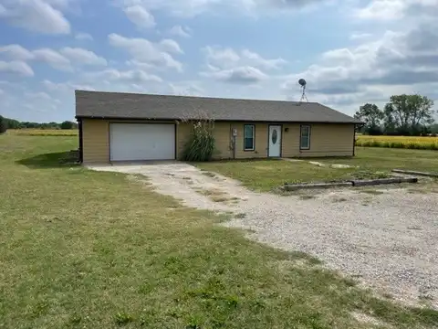 6240 N Webb Rd, Valley Center, KS 67147