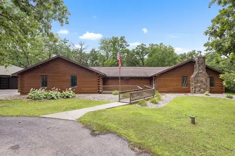 5322 W Deer Run Parkway, Beloit, WI 53511
