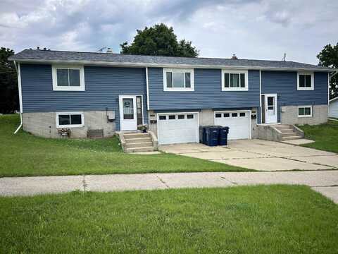 2046 Williamsburg Place, Janesville, WI 53548