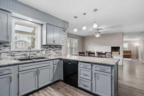 4221 Green Avenue, Madison, WI 53704