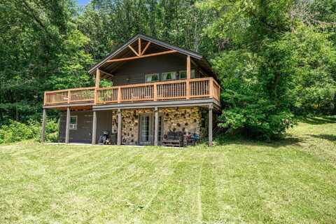 W10448 Whippoorwill Lane, Elroy, WI 53929