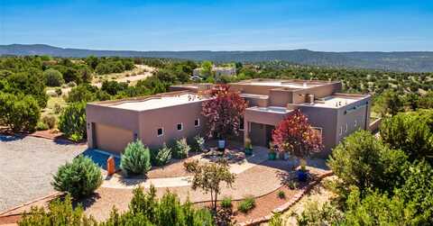 3 Buen Pastor, Santa Fe, NM 87508