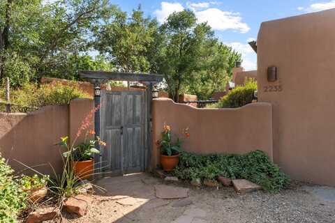 2235 Vuelta San Marcos, Santa Fe, NM 87505