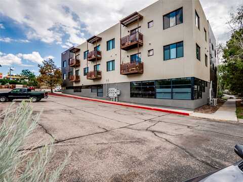 557 Oppenheimer Drive, Los Alamos, NM 87544