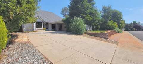 1575 St Andrews Drive, Redding, CA 96003