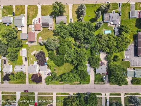 607 S Dibble Boulevard, Lansing, MI 48917