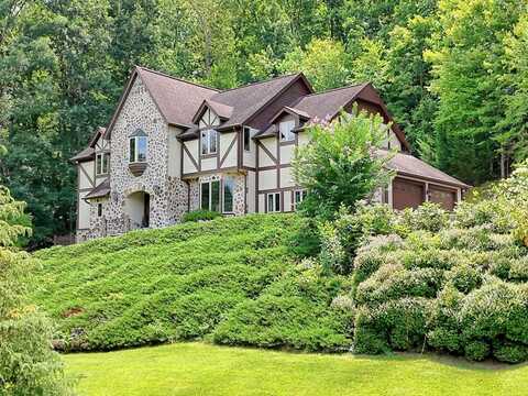 251 Quail Cove Lane, Brasstown, NC 28902