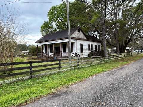 329 Horseman Club, Palatka, FL 32177