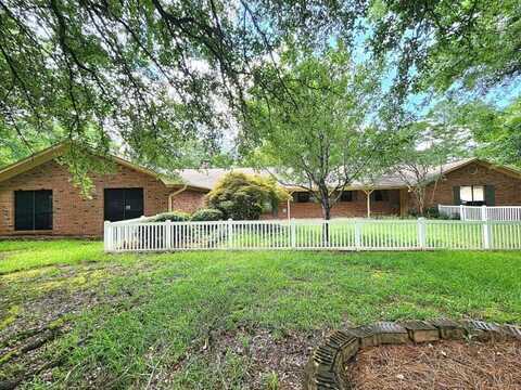 111 Garden Walk, Tupelo, MS 38801