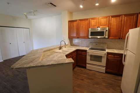 625 Fairway Dr, Saint Augustine, FL 32084