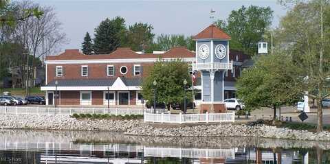 470 Portage Lakes Drive unit: 212, Coventry, OH 44319