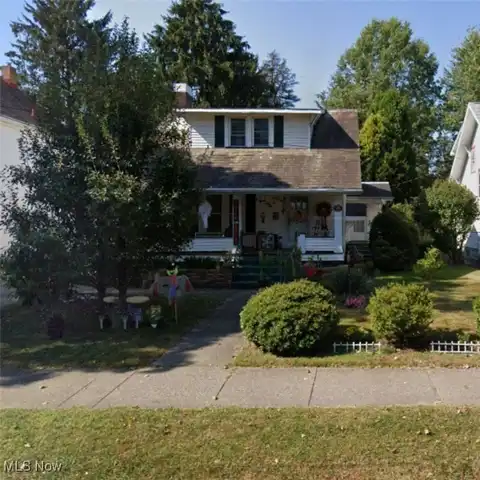 1162 Tuscarawas Avenue, New Philadelphia, OH 44663