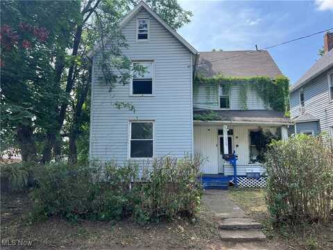 1529 Stark Avenue SW, Canton, OH 44706