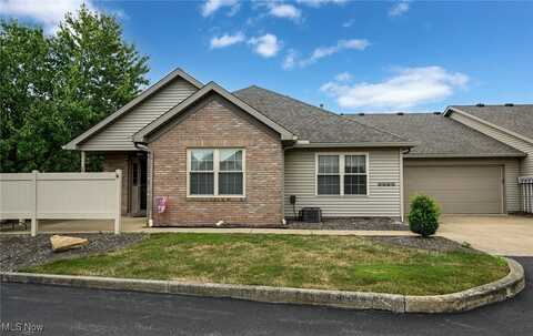 1412 Tewksbury Circle unit: 1C, Cuyahoga Falls, OH 44221