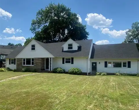 456 Sunset View Drive, Akron, OH 44320