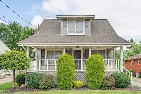 28 Maple Avenue, Girard, OH 44420