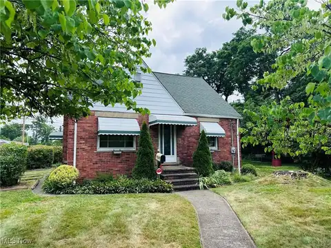 517 Fairway Boulevard, Willowick, OH 44095