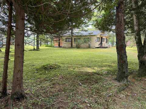 82 Flow Dr, Potsdam, NY 13676