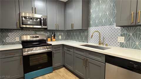 241 N 19th Street, Las Vegas, NV 89101