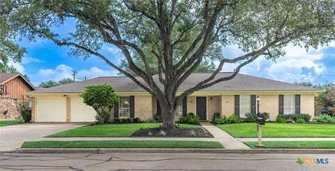401 Hampshire Street, Victoria, TX 77904
