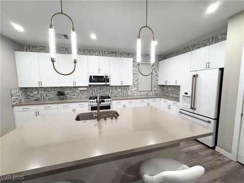4176 Blue Quail Court, Las Vegas, NV 89141