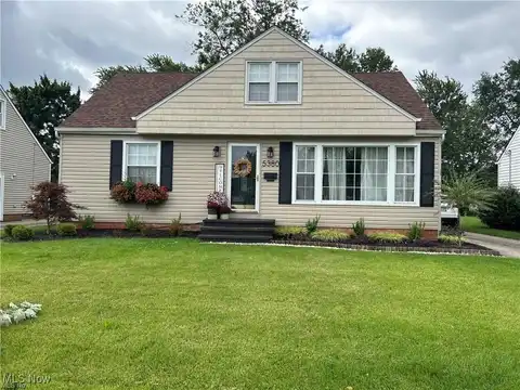 5380 Huron Road, Lyndhurst, OH 44124