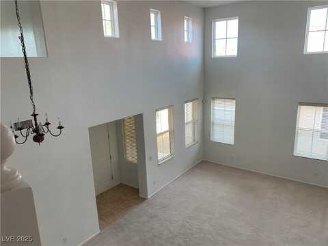 7615 Ironwood Knoll Avenue, Las Vegas, NV 89113