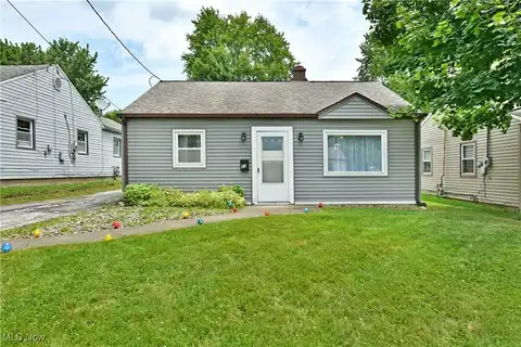 33 McDonald Avenue, Niles, OH 44446
