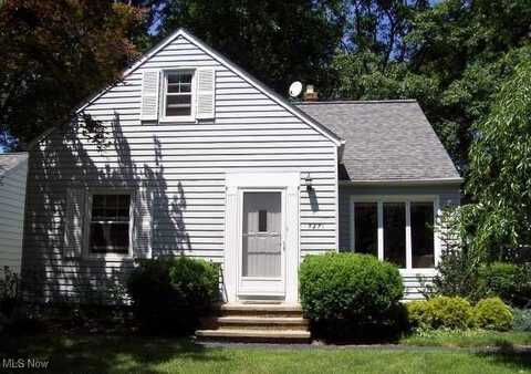 5271 Case Avenue, Lyndhurst, OH 44124