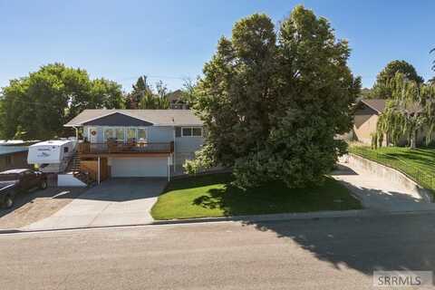 609 Calder Avenue, American Falls, ID 83211