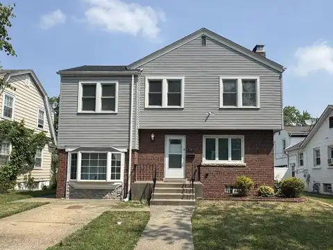 323 Sunnyside Avenue, Munster, IN 46321