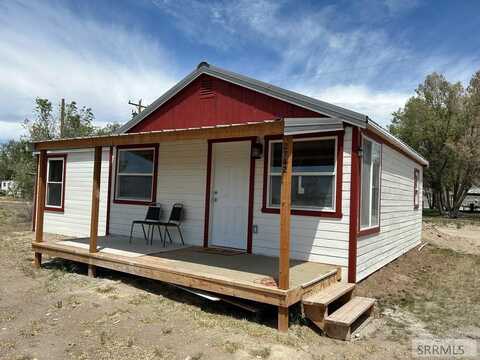2742 Birch Street, Butte City, ID 83213