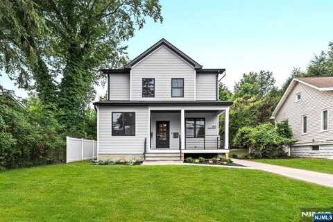 165 Jefferson Avenue 1, Cresskill, NJ 07626