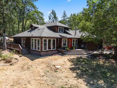 510 Copper Drive, Grants Pass, OR 97527