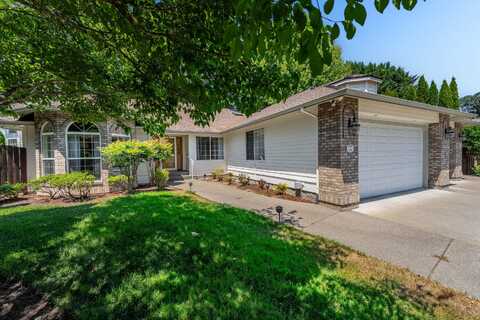 1244 SW Ironwood Drive, Grants Pass, OR 97526